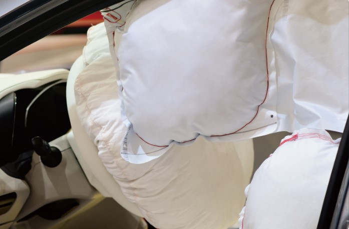 Что внутри подушки безопасности — и что меняется при восстановлении